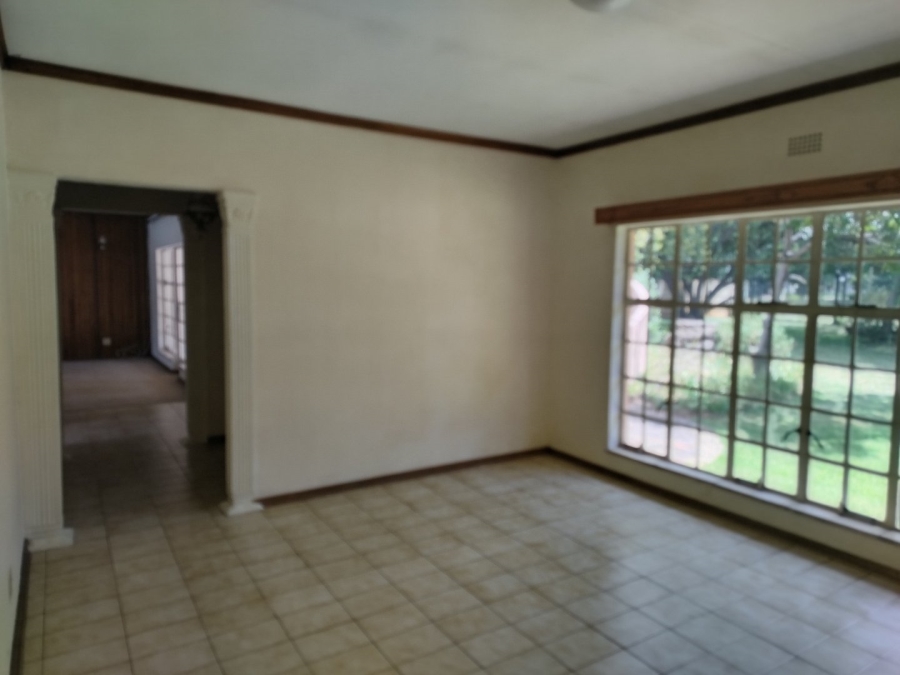 5 Bedroom Property for Sale in Flamwood North West